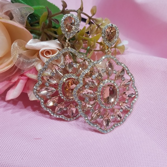 Champagne crystal chandelier earrings - Picture 4 of 8